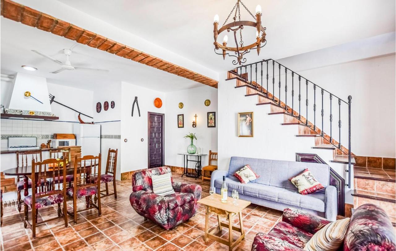 3 Bedroom Awesome Home In ルテ エクステリア 写真