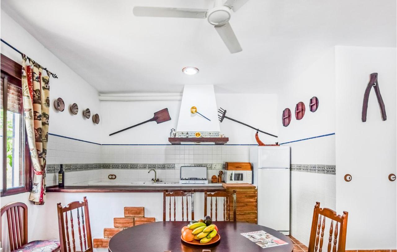 3 Bedroom Awesome Home In ルテ エクステリア 写真