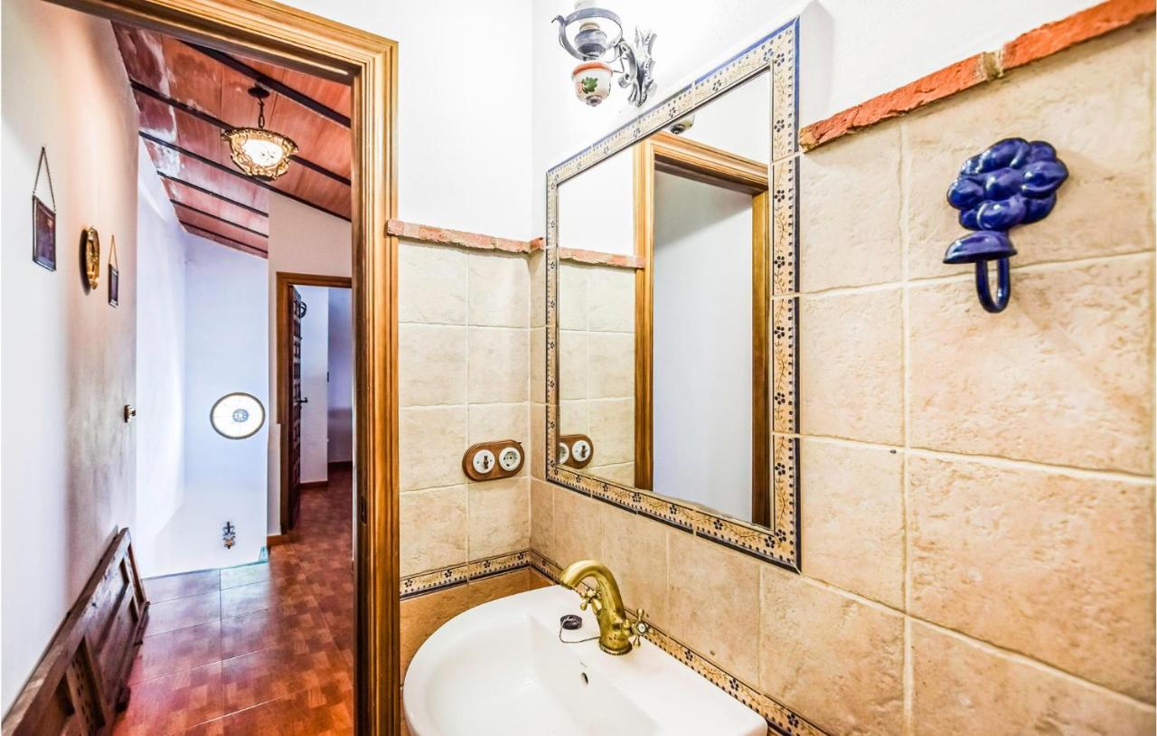 3 Bedroom Awesome Home In ルテ エクステリア 写真