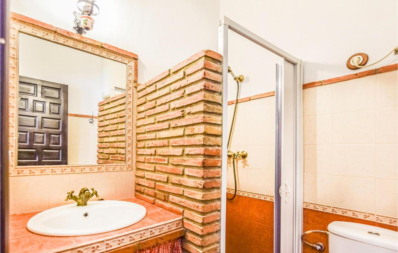 3 Bedroom Awesome Home In ルテ エクステリア 写真